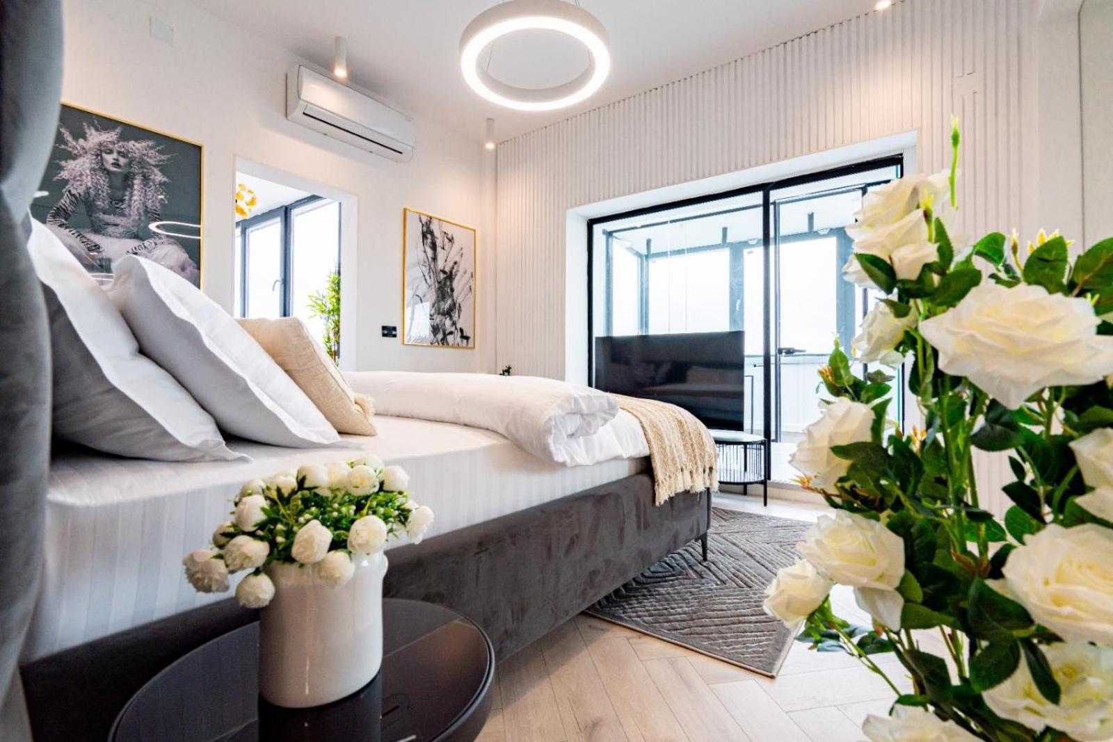 City View - Luxury Apartment A - Old City - Victoriei Bucarest Exterior foto